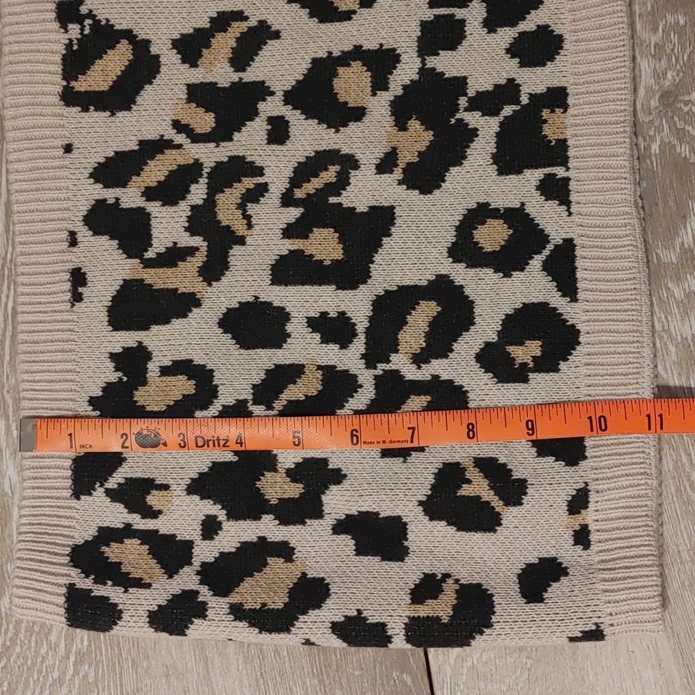 NWT Loft Leopard Infinity Scarf - Picture 5 of 5